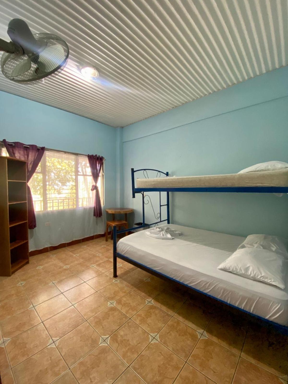 New Manuel Antonio, Meet New People Nationalpark Manuel Antonio